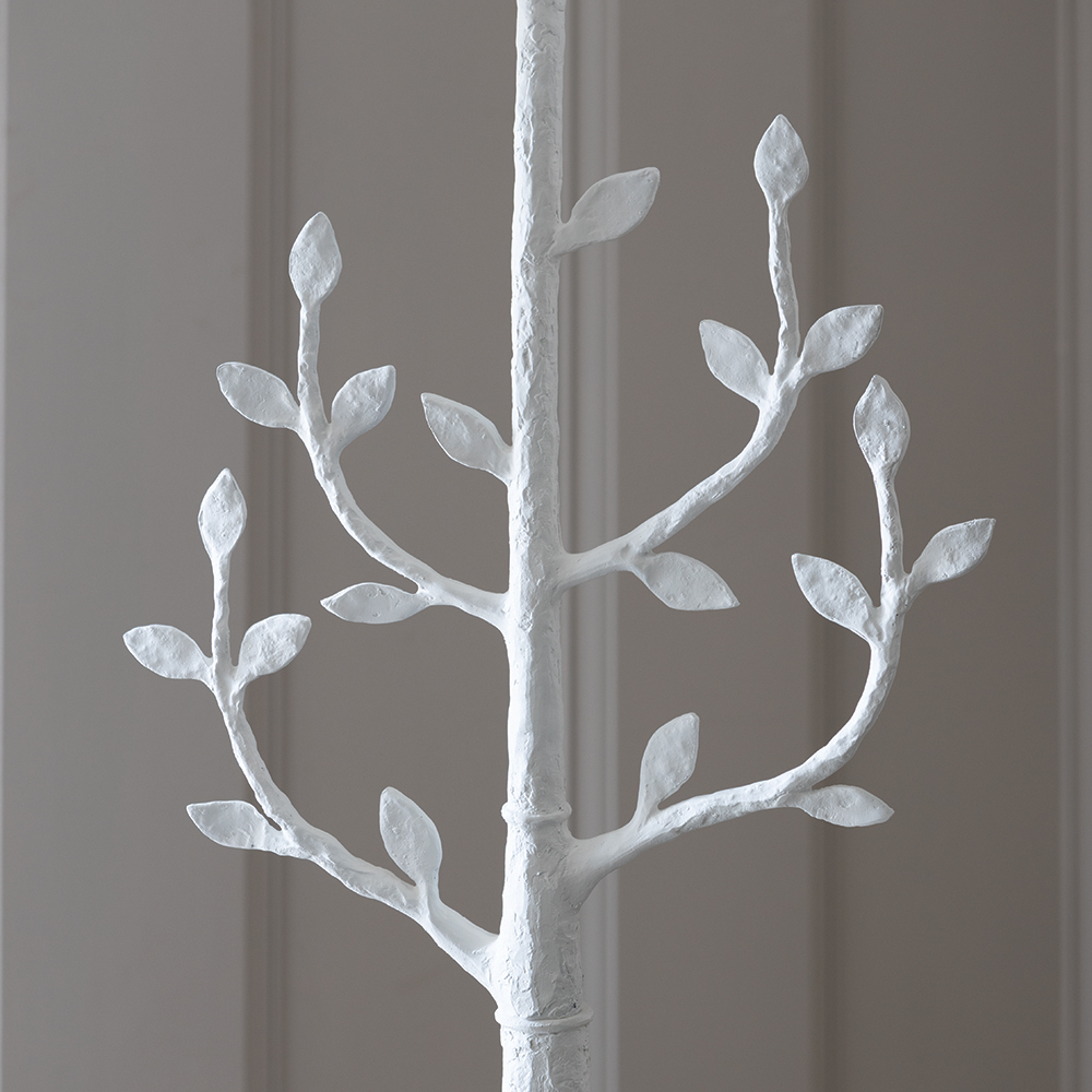 Candeeiro de Pé Millana com Acabamento Giz