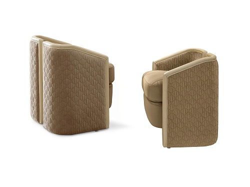 Pufe em Pele e Tecido