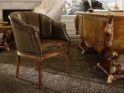 Cadeira Dolcevita em Pele com Braços