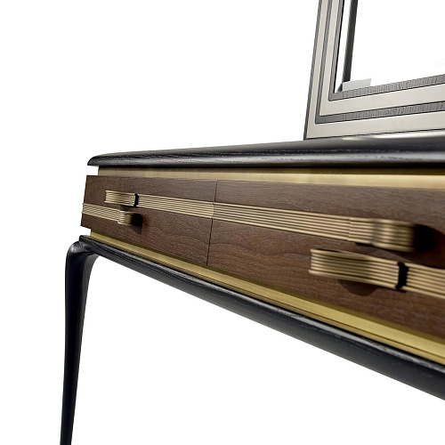 Consola Castanha Dilan