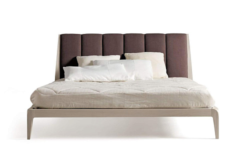 Cama Moderna Verso Nord