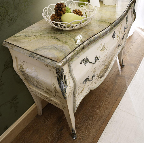 Cómoda Barroca em Madeira Pintada Artesanal