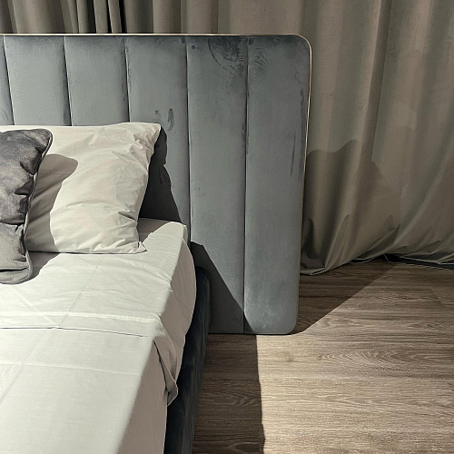 Cama Escura Douglas com Cabeceira