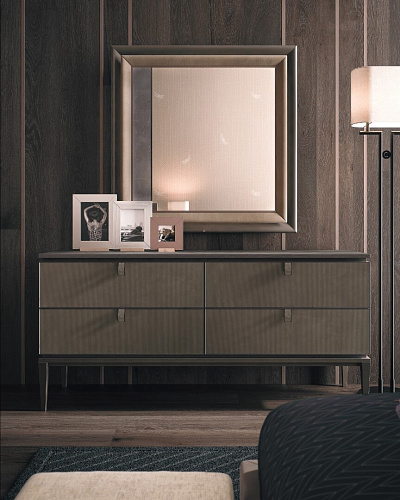 Cómoda Castanha Escura