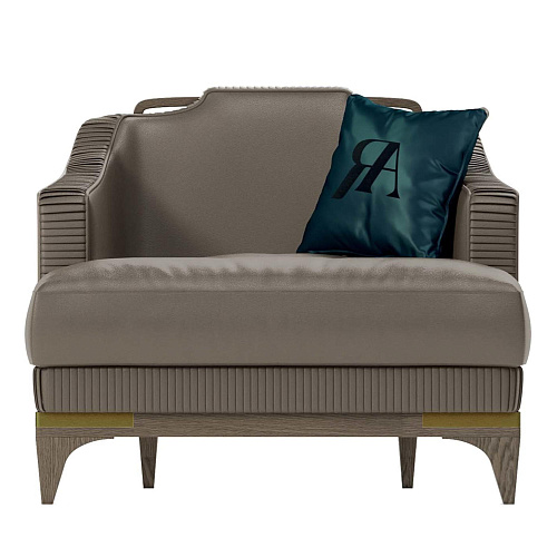 Poltrona Italiana em Pele