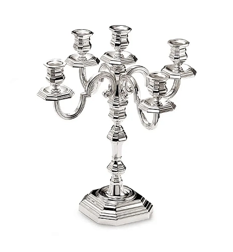 Candelabro octogonal prateado de cinco luzes