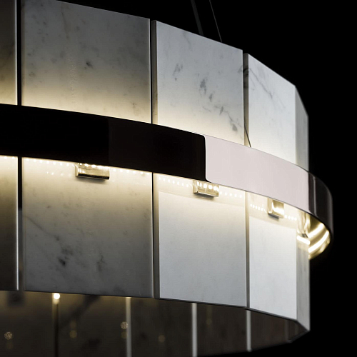 Lustre Redondo com Painéis de Mármore Carrara