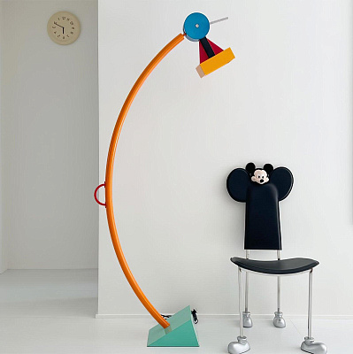 Candeeiros de pé infantis