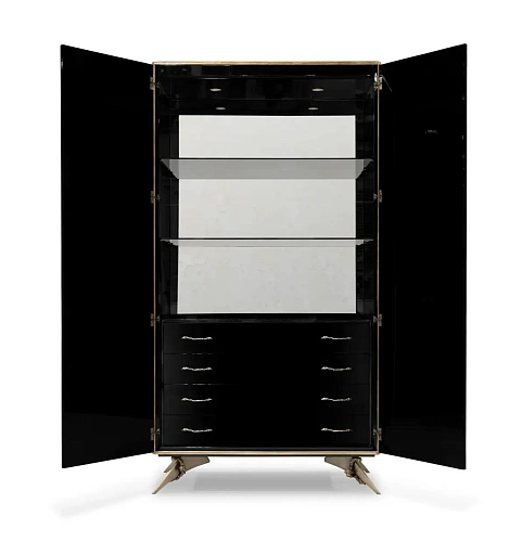 Roupeiro laca Mirage