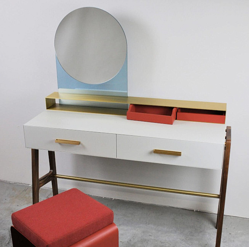 Toucador Refinado com Espelho