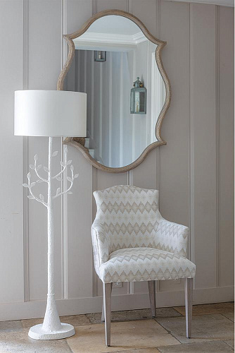 Candeeiro de Pé Millana com Acabamento Giz