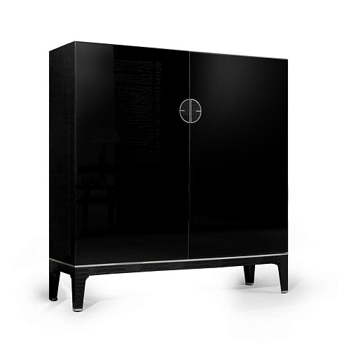 Buffet com portas e gavetas