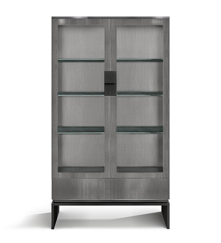 Vitrine Folheado Cedro com Gaveta e Detalhes Base Metal