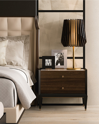 Mesa de Cabeceira em Mármore e Madeira