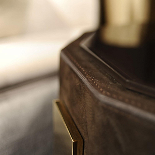 Mesa de Apoio Contemporânea Carthay