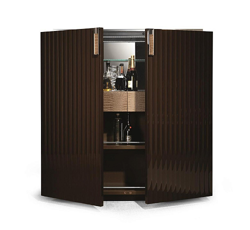 Armário bar duas portas com couro e detalhes cromo