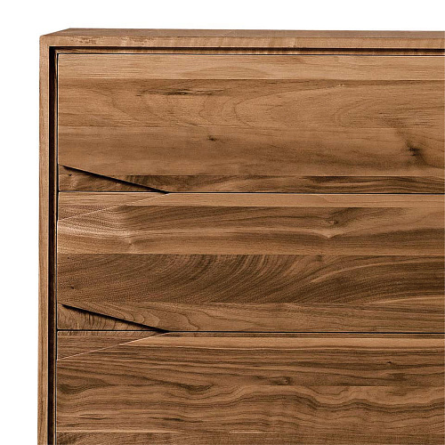 Cómoda Base Castanha