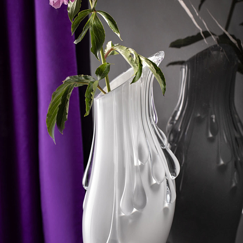 Jarra White Pearls